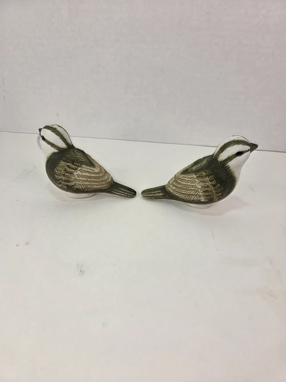 Pfaltzgraff Naturewood Sculpted Sparrows Bird Salt and Pepper Shakers 2 piece